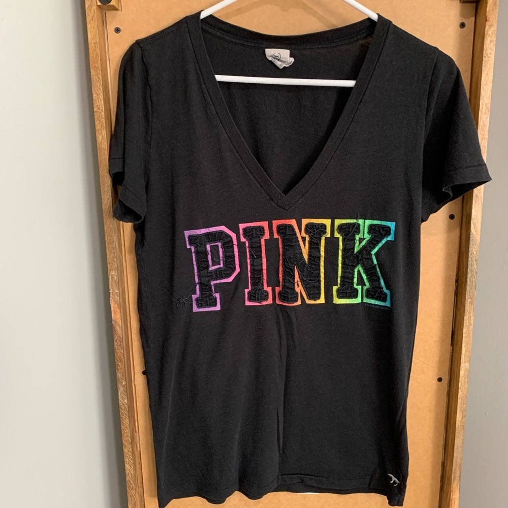 Black VS PINK Tshirt